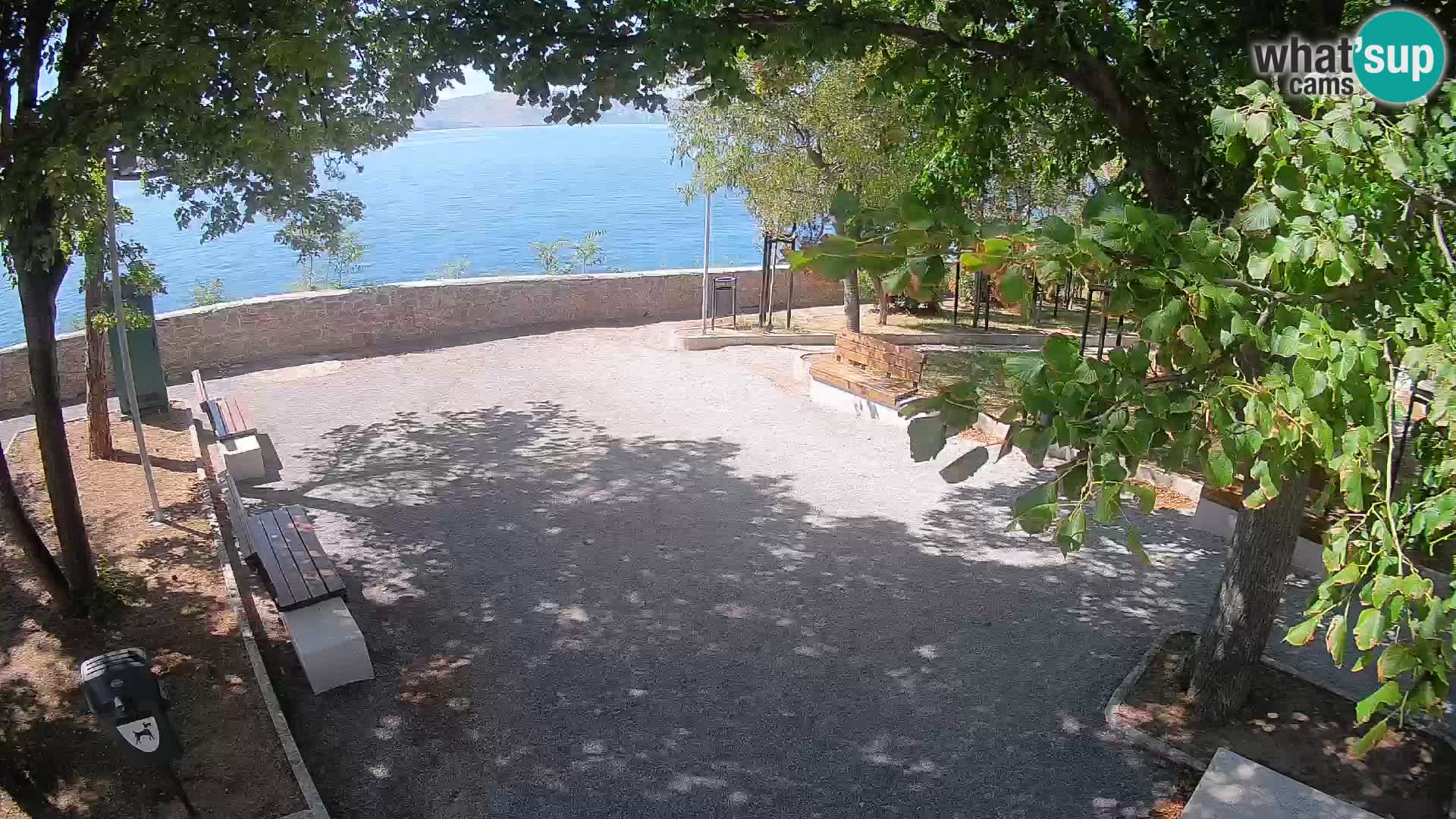 Webcam Senj en direct – Parc des Écrivains et canal du Velebit
