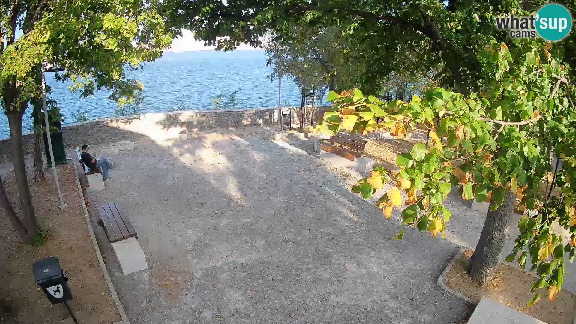 Webcam Senj en direct – Parc des Écrivains et canal du Velebit