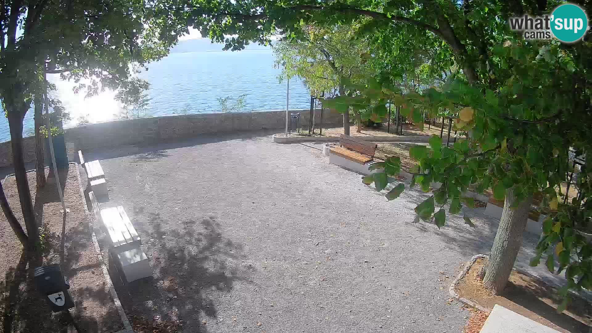 Spletna kamera Senj v živo – Park pisateljev in Velebitski kanal