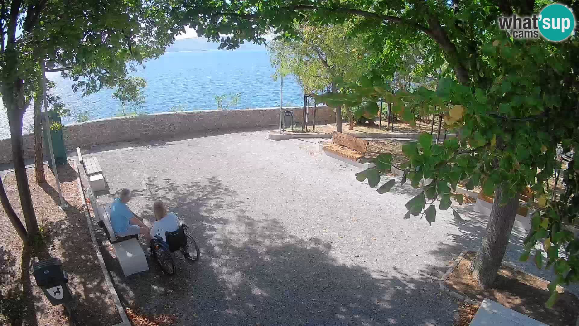 Spletna kamera Senj v živo – Park pisateljev in Velebitski kanal