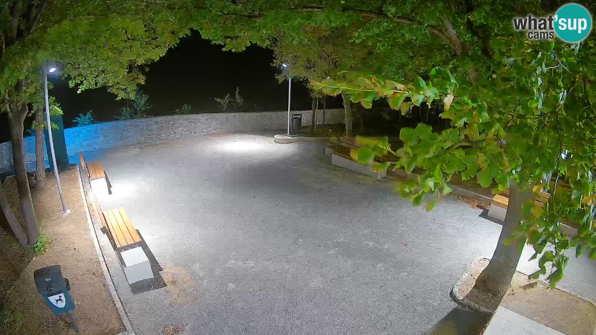 Kamera uživo Senj – Park književnika i Velebitski kanal