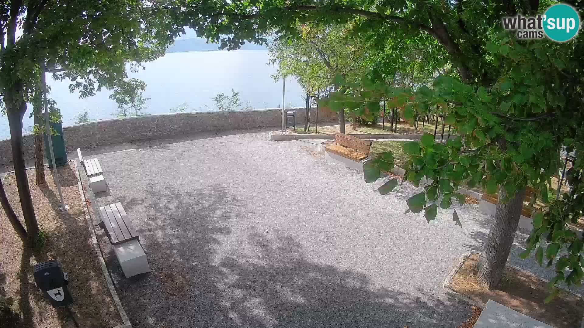 Webcam Senj en direct – Parc des Écrivains et canal du Velebit