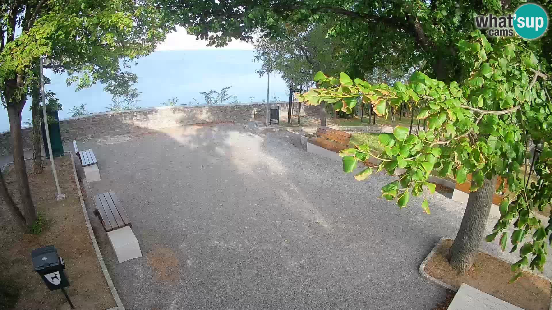 Senj Live Webcam – Schriftstellerpark und Velebit-Kanal