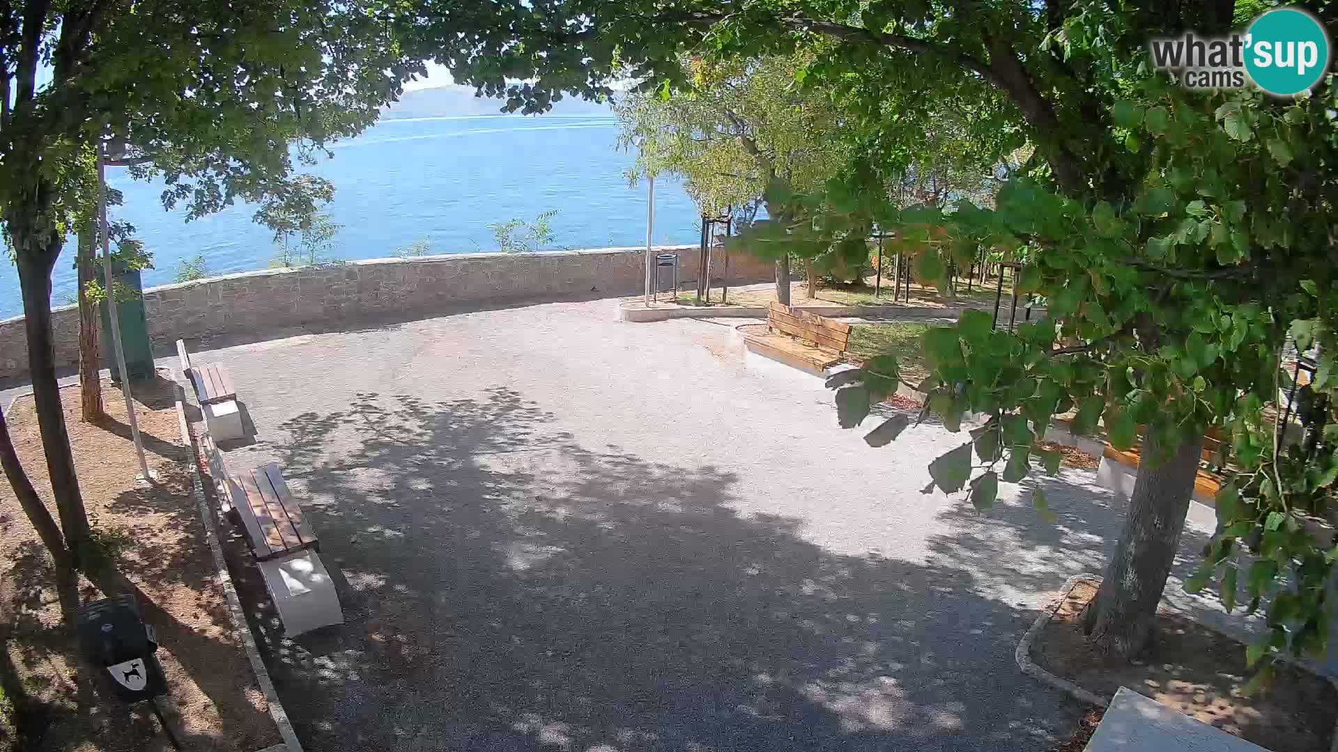 Kamera uživo Senj – Park književnika i Velebitski kanal
