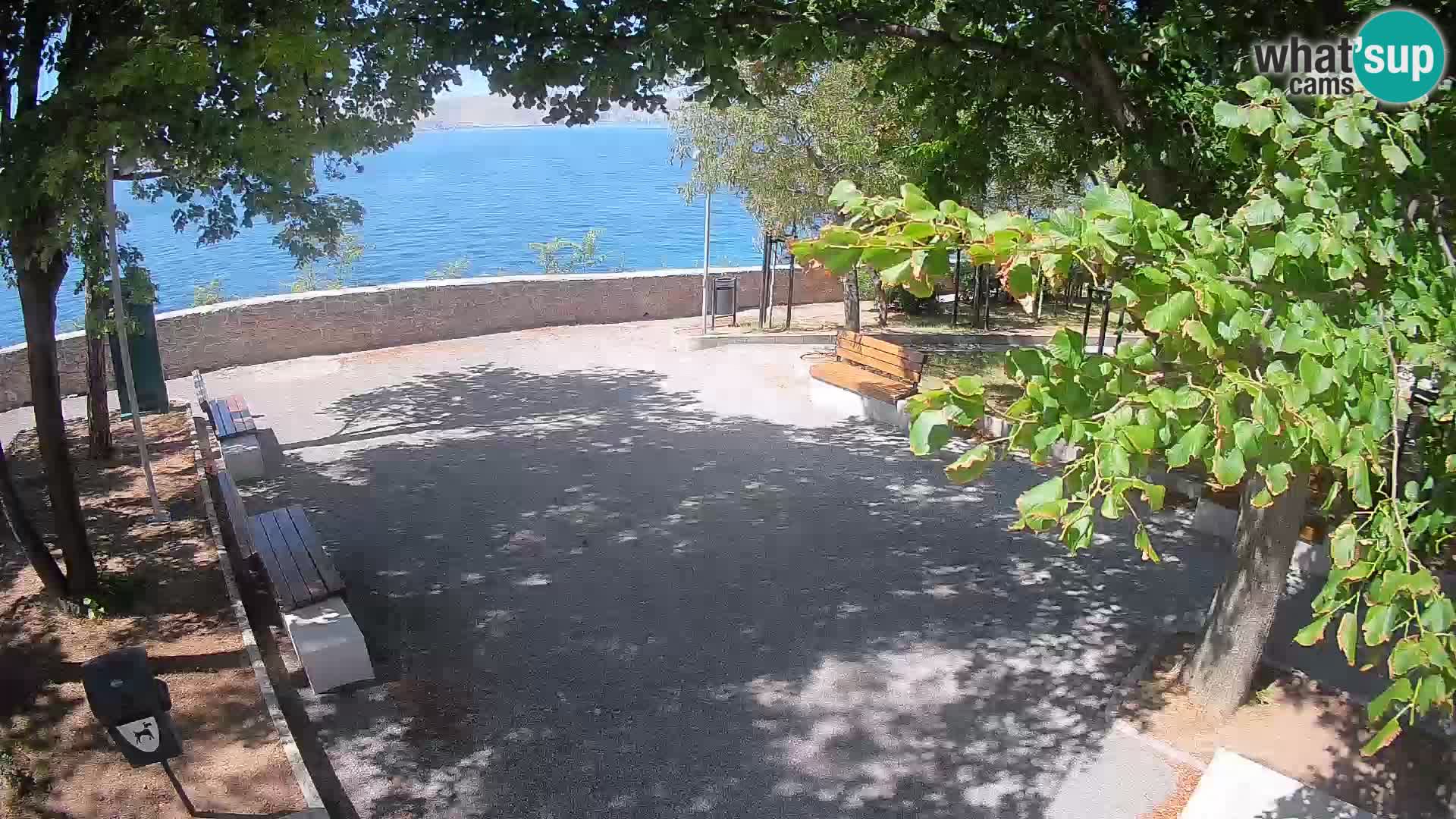 Kamera uživo Senj – Park književnika i Velebitski kanal