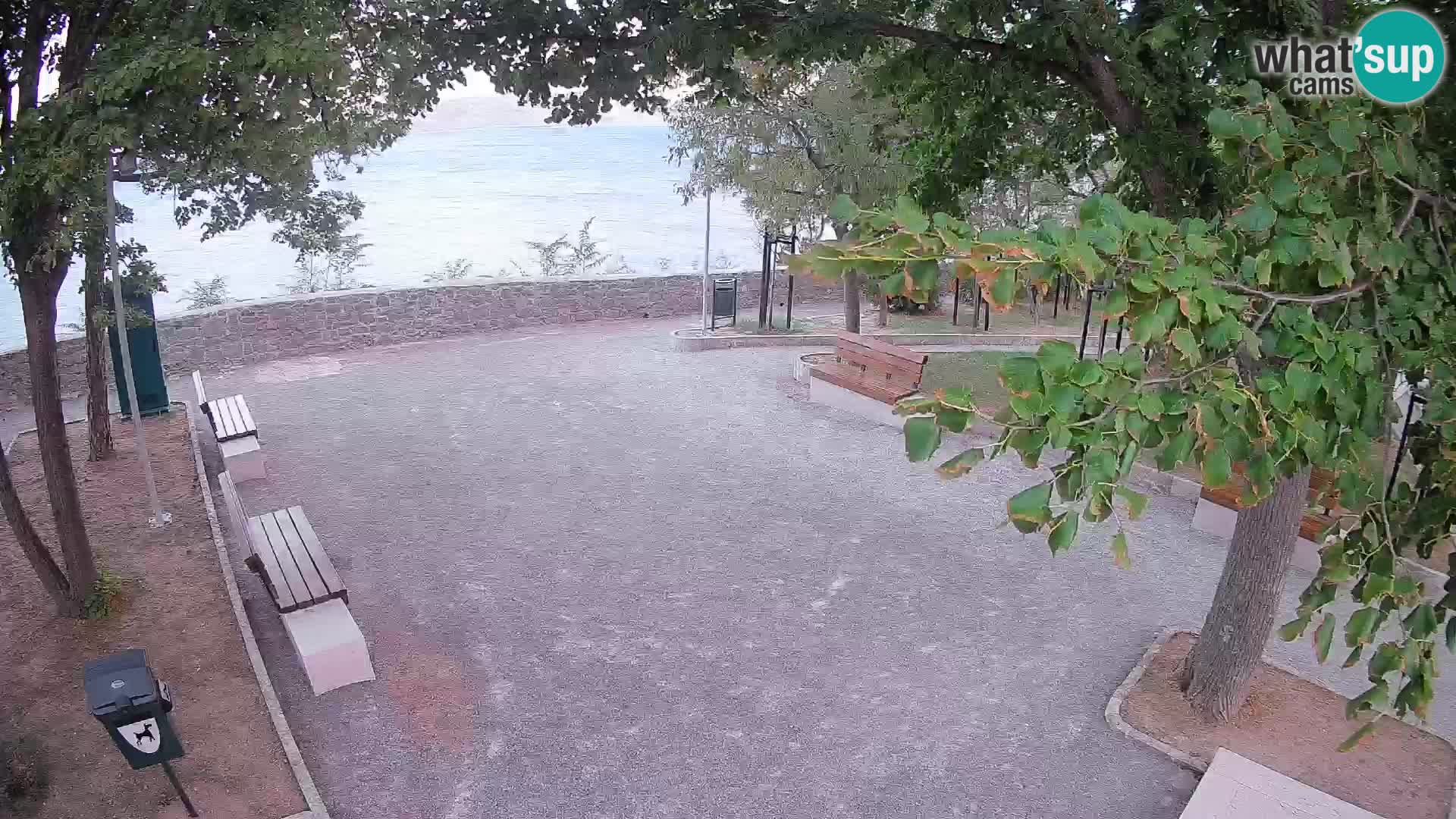 Kamera uživo Senj – Park književnika i Velebitski kanal