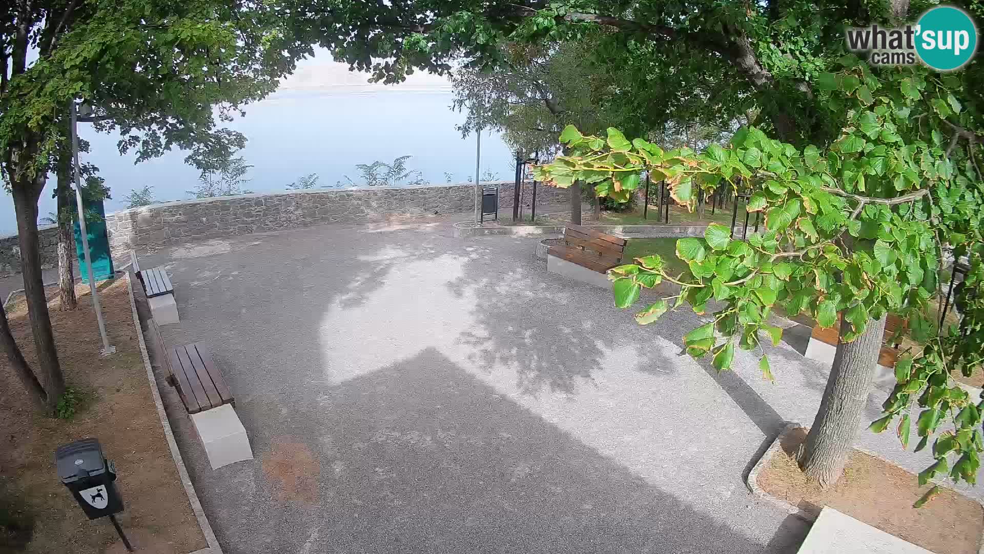 Webcam Senj en direct – Parc des Écrivains et canal du Velebit