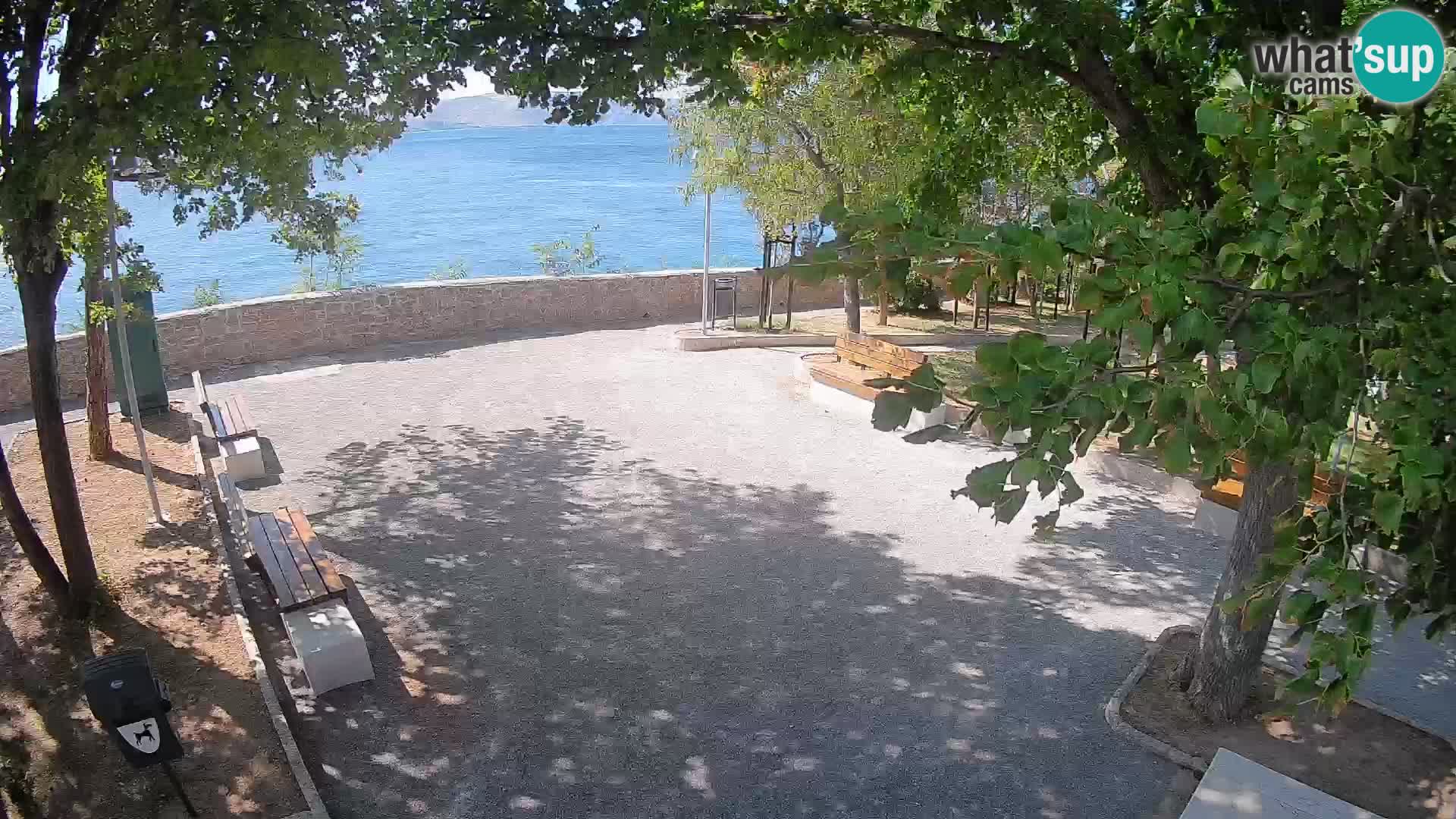 Kamera uživo Senj – Park književnika i Velebitski kanal