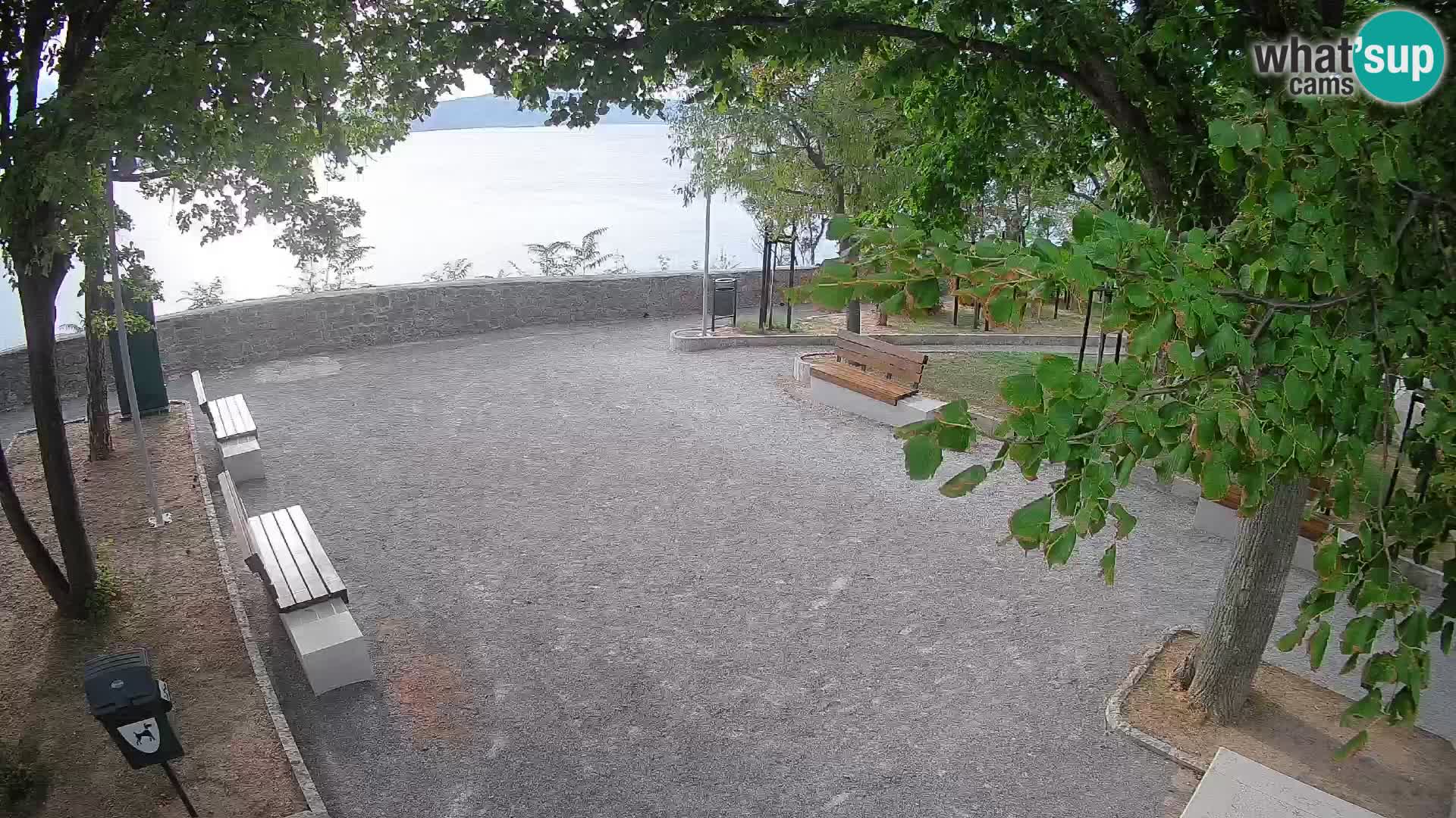 Kamera uživo Senj – Park književnika i Velebitski kanal