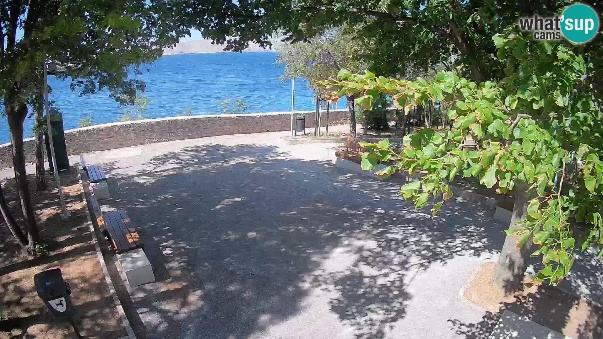 Webcam Senj en direct – Parc des Écrivains et canal du Velebit