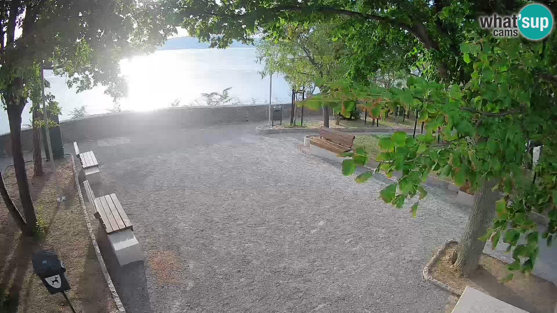 Kamera uživo Senj – Park književnika i Velebitski kanal