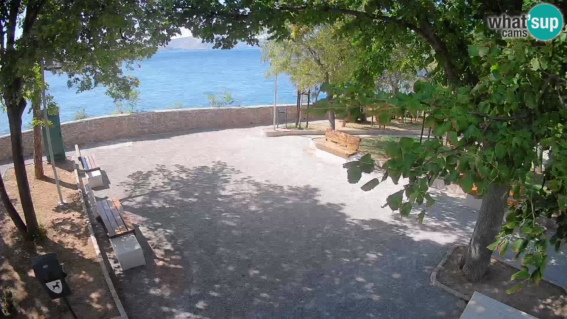 Kamera uživo Senj – Park književnika i Velebitski kanal