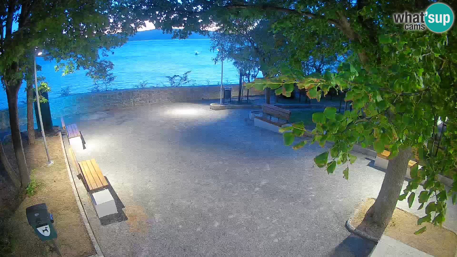 Kamera uživo Senj – Park književnika i Velebitski kanal