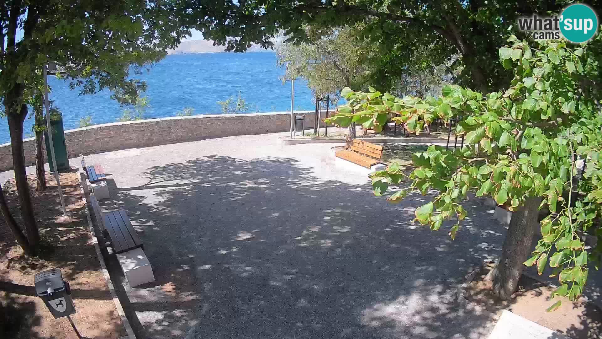 Webcam Senj en direct – Parc des Écrivains et canal du Velebit