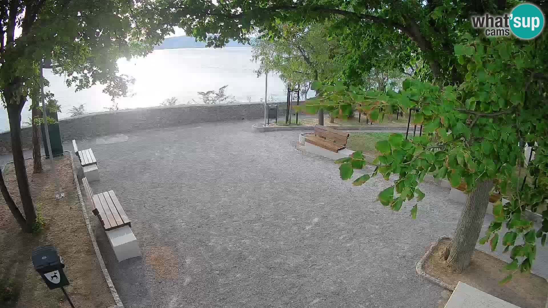 Webcam Senj en direct – Parc des Écrivains et canal du Velebit