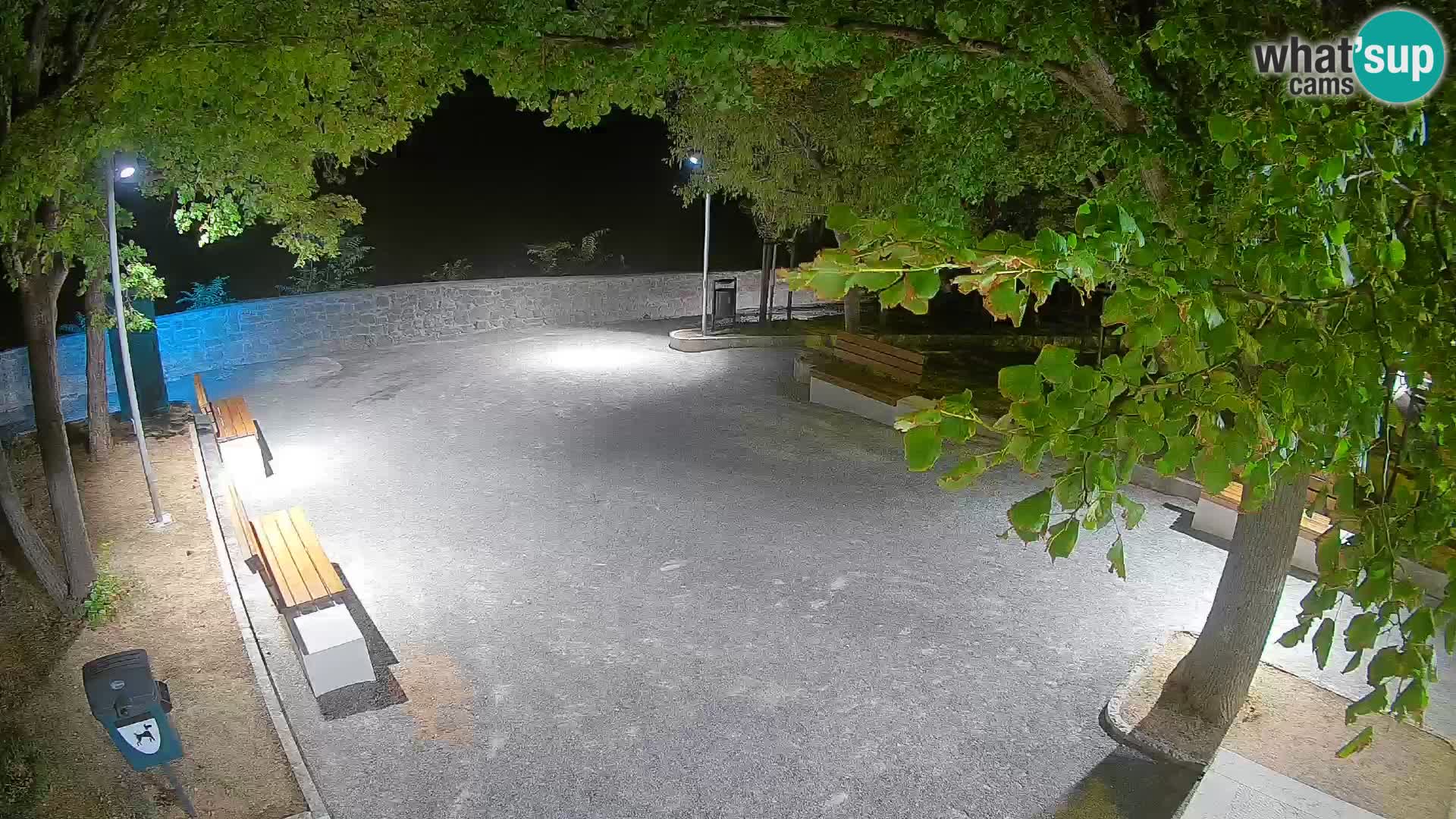 Webcam Senj en direct – Parc des Écrivains et canal du Velebit