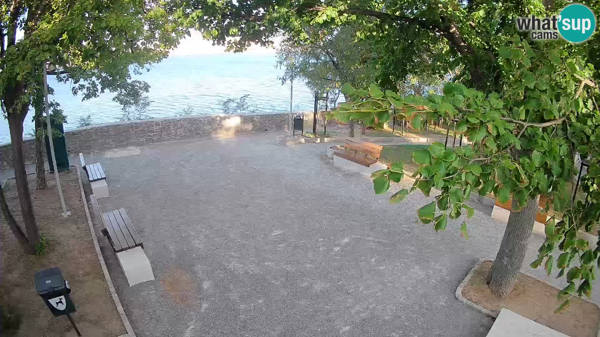 Kamera uživo Senj – Park književnika i Velebitski kanal