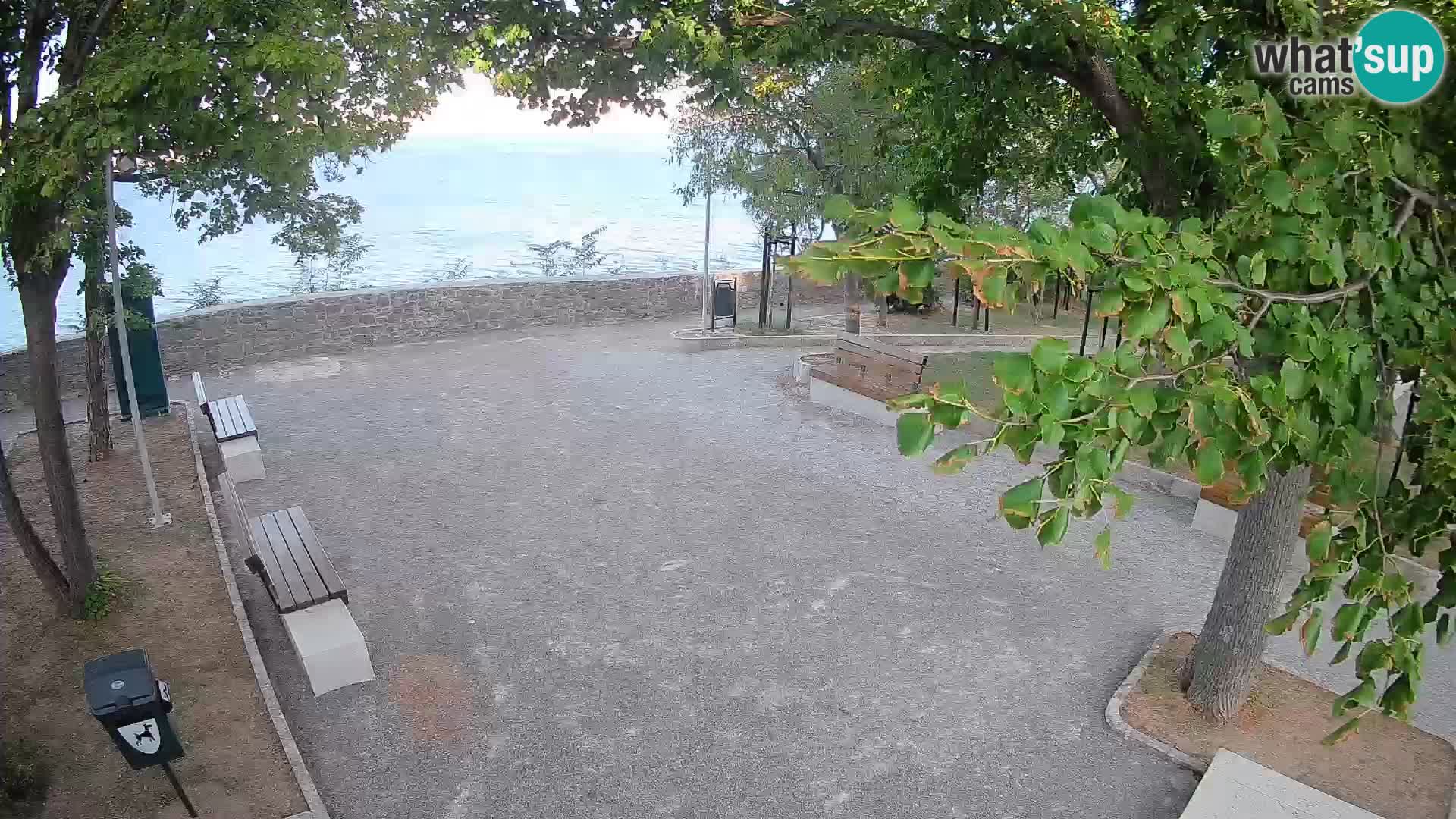 Kamera uživo Senj – Park književnika i Velebitski kanal
