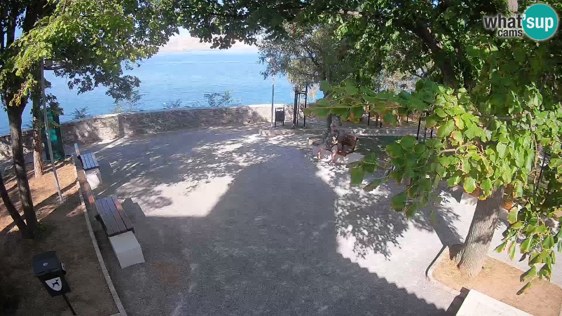 Webcam Senj en direct – Parc des Écrivains et canal du Velebit