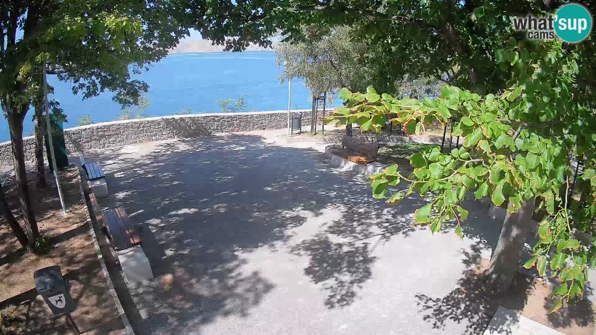 Webcam Senj en direct – Parc des Écrivains et canal du Velebit