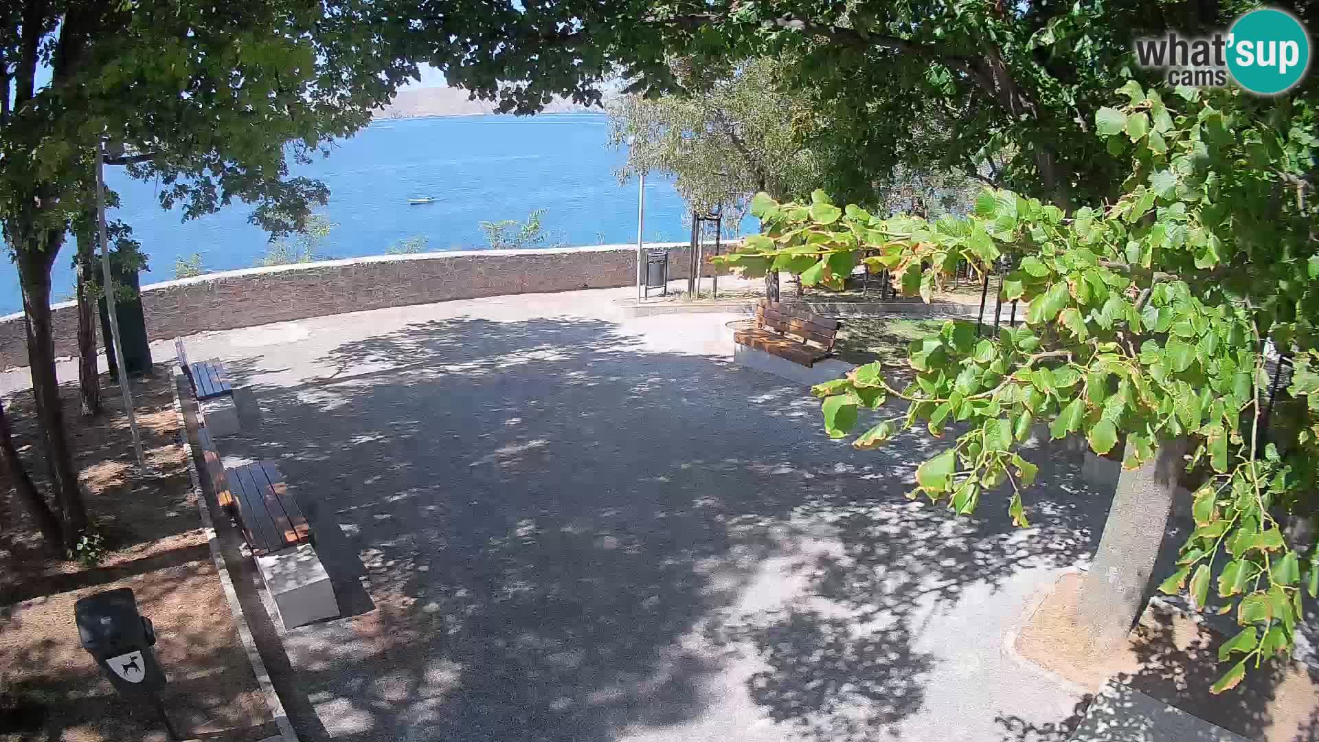 Webcam Senj en direct – Parc des Écrivains et canal du Velebit