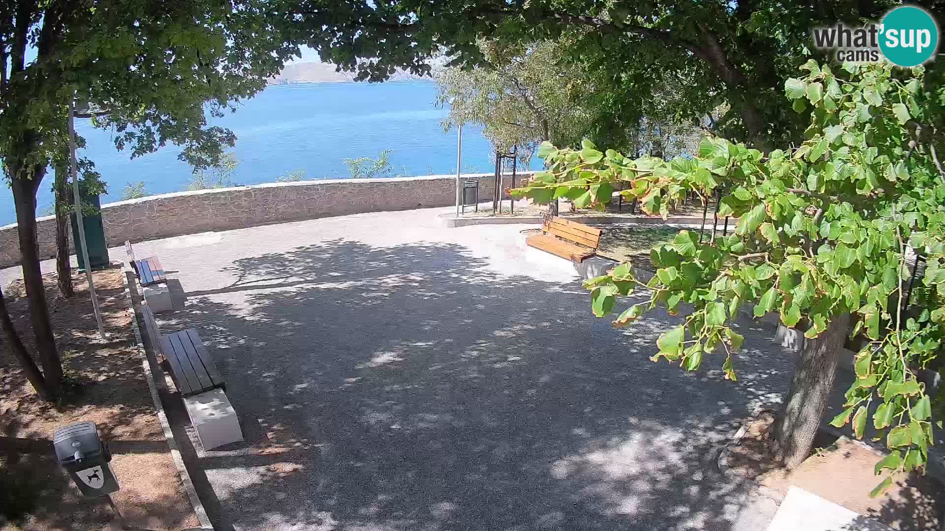 Kamera uživo Senj – Park književnika i Velebitski kanal