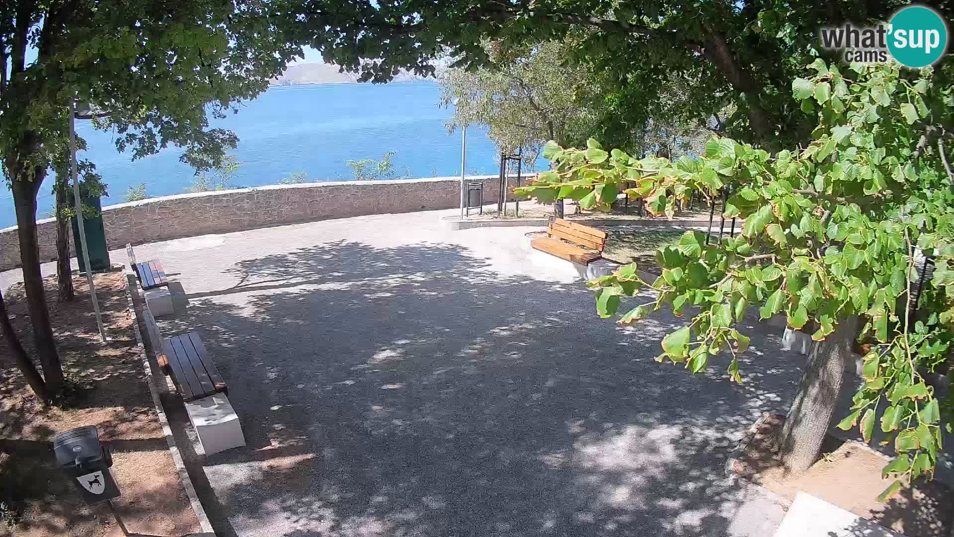 Kamera uživo Senj – Park književnika i Velebitski kanal