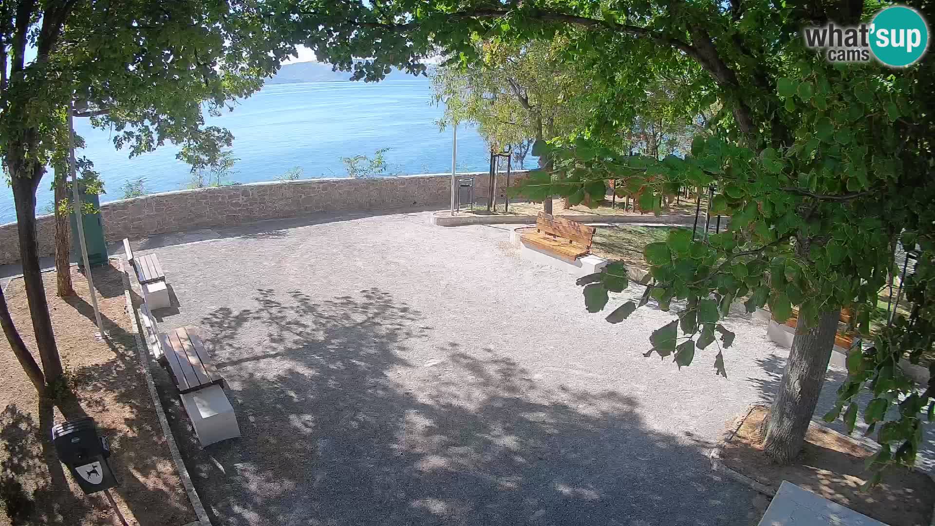 Kamera uživo Senj – Park književnika i Velebitski kanal