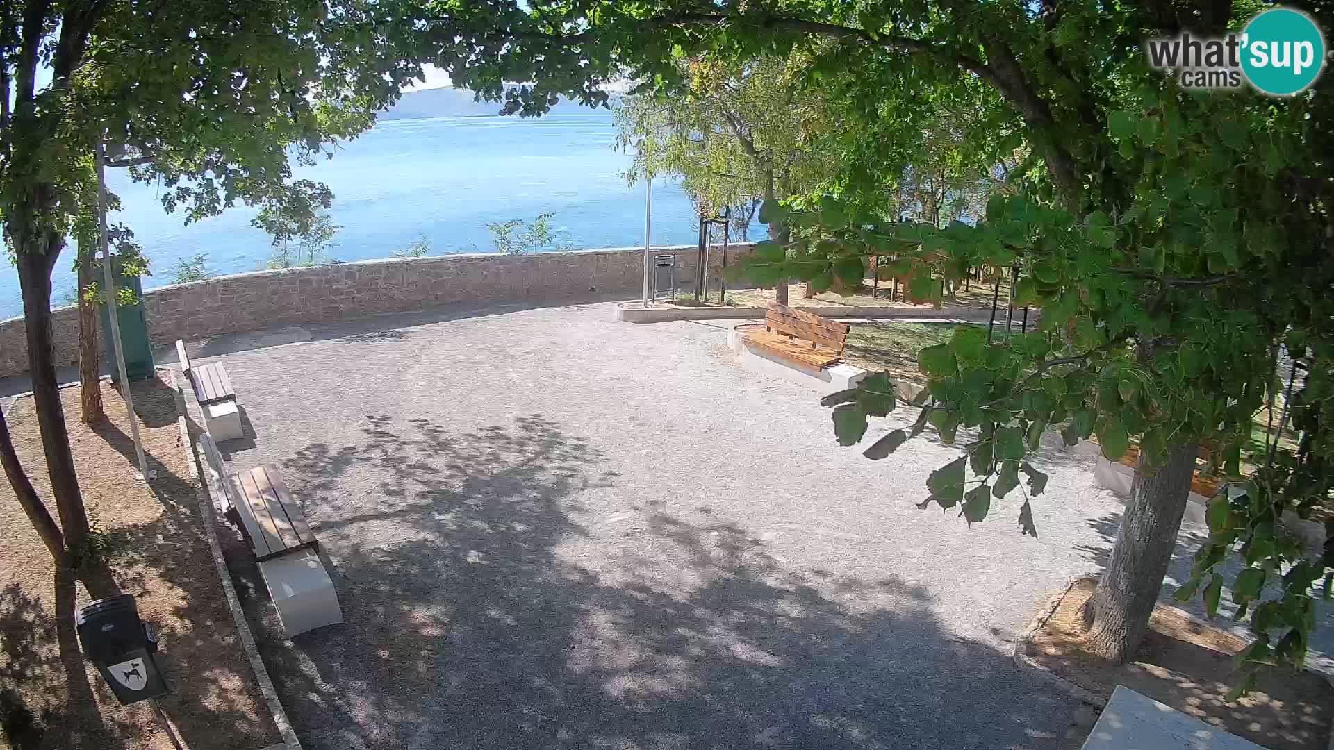 Kamera uživo Senj – Park književnika i Velebitski kanal
