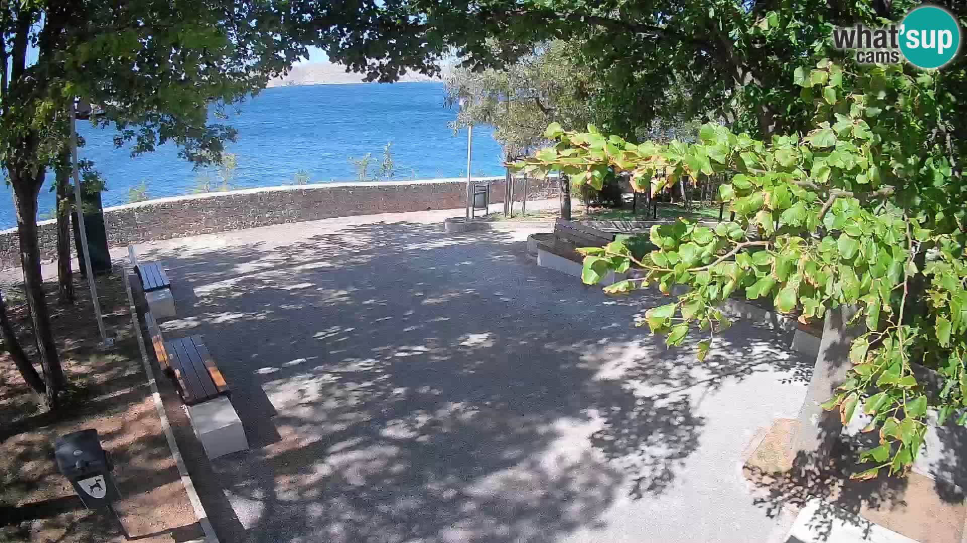 Webcam Senj en direct – Parc des Écrivains et canal du Velebit