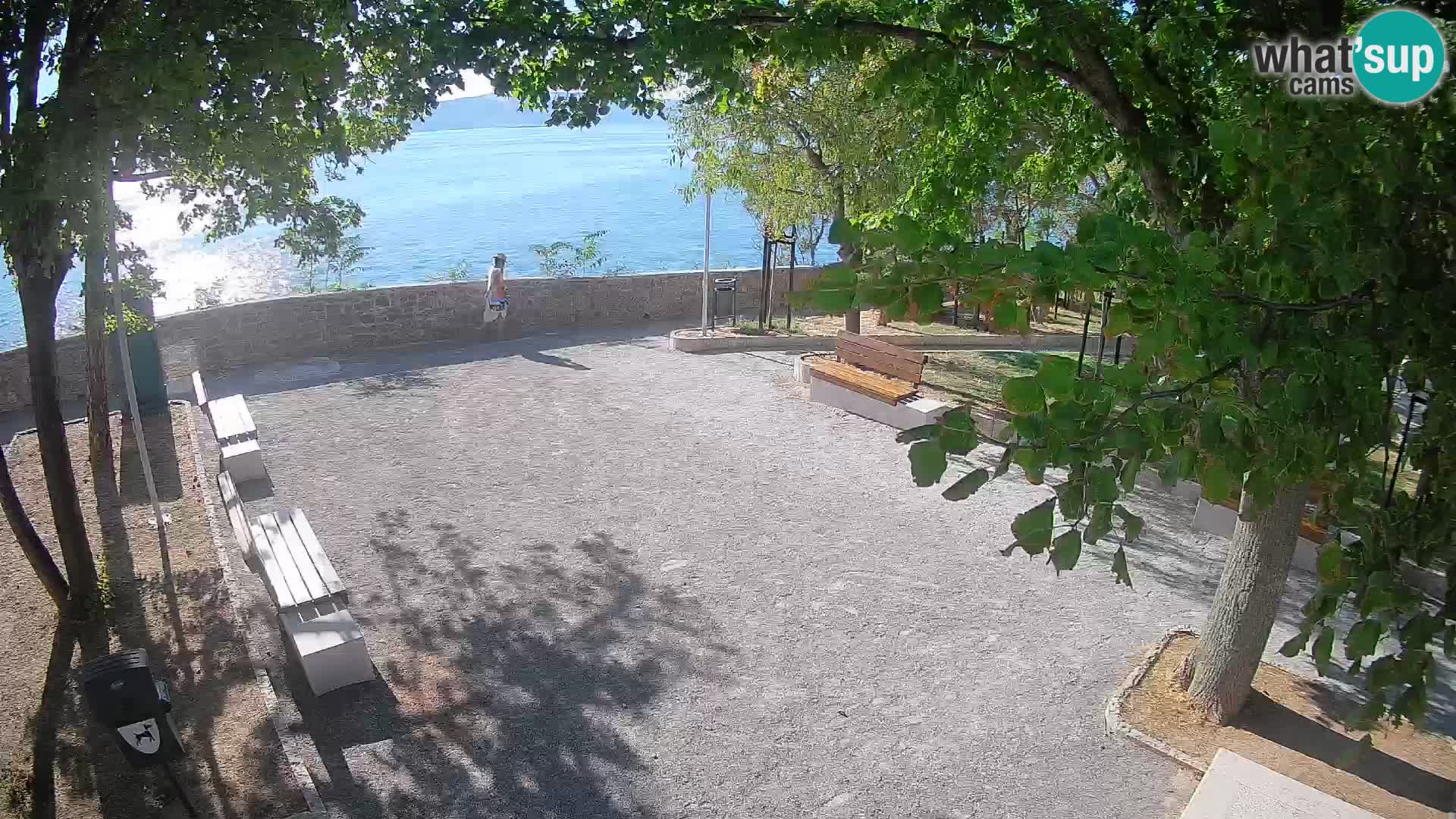 Webcam Senj en direct – Parc des Écrivains et canal du Velebit