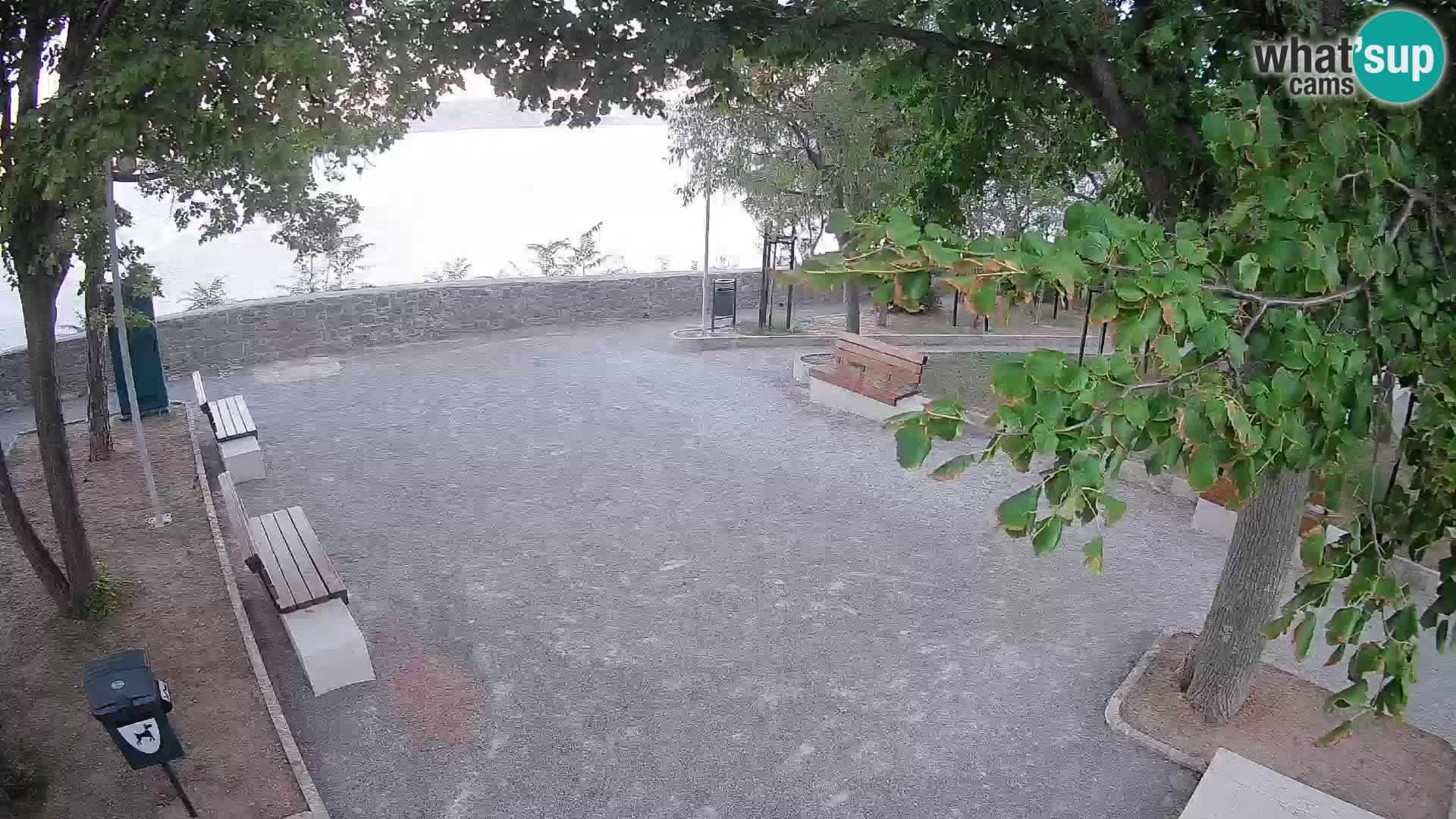 Senj Live Webcam – Schriftstellerpark und Velebit-Kanal
