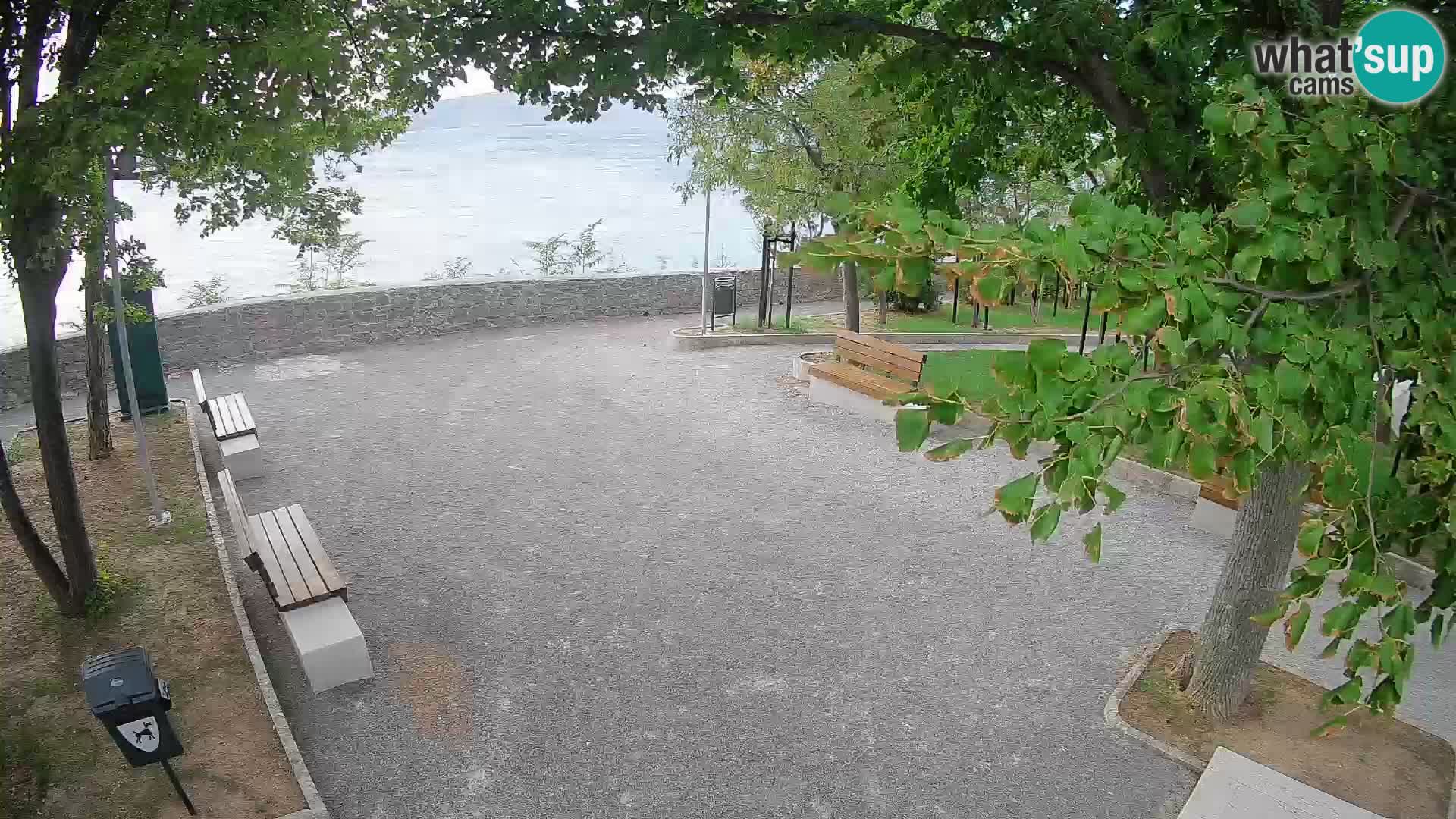 Kamera uživo Senj – Park književnika i Velebitski kanal