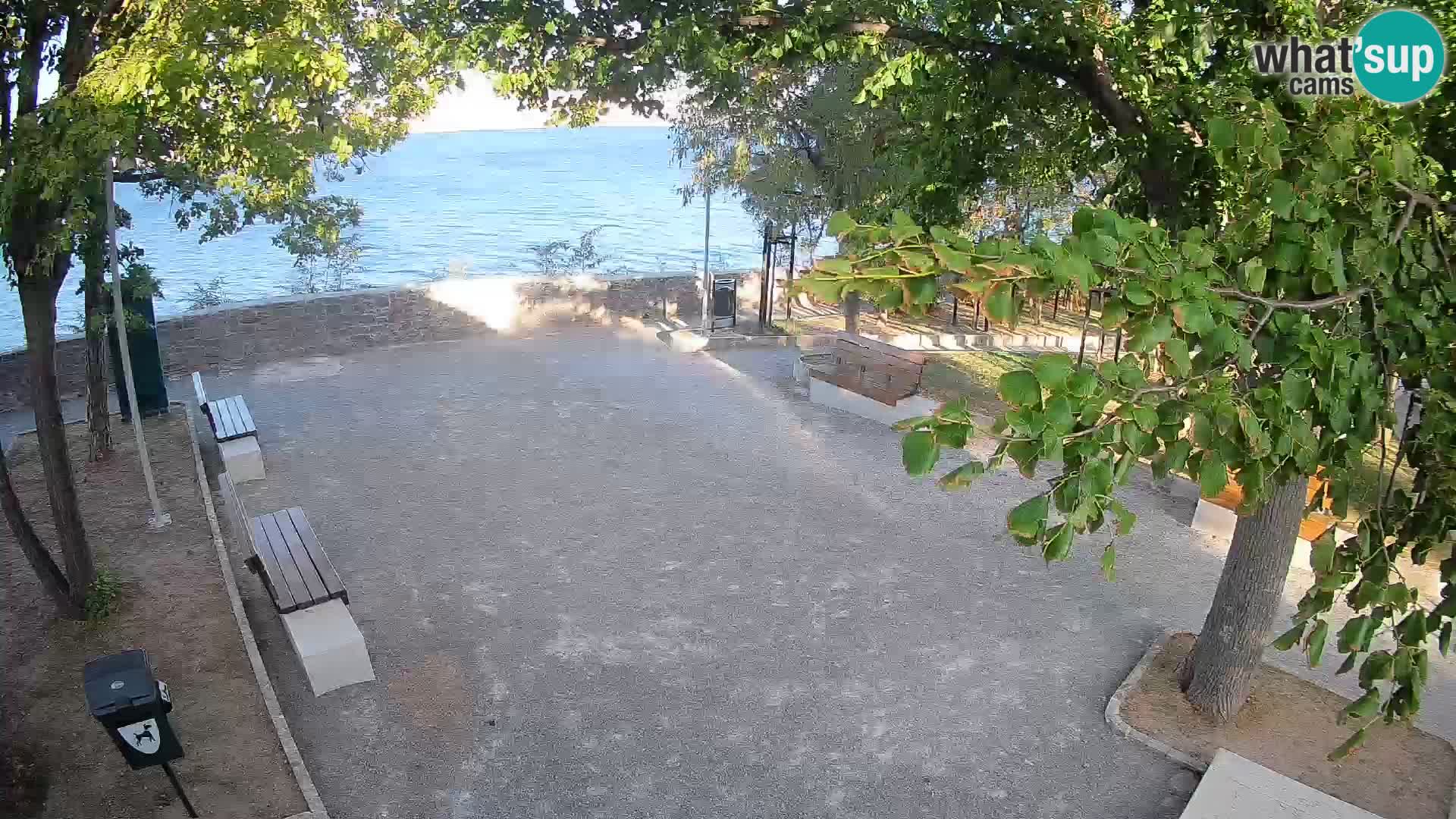 Webcam Senj en direct – Parc des Écrivains et canal du Velebit