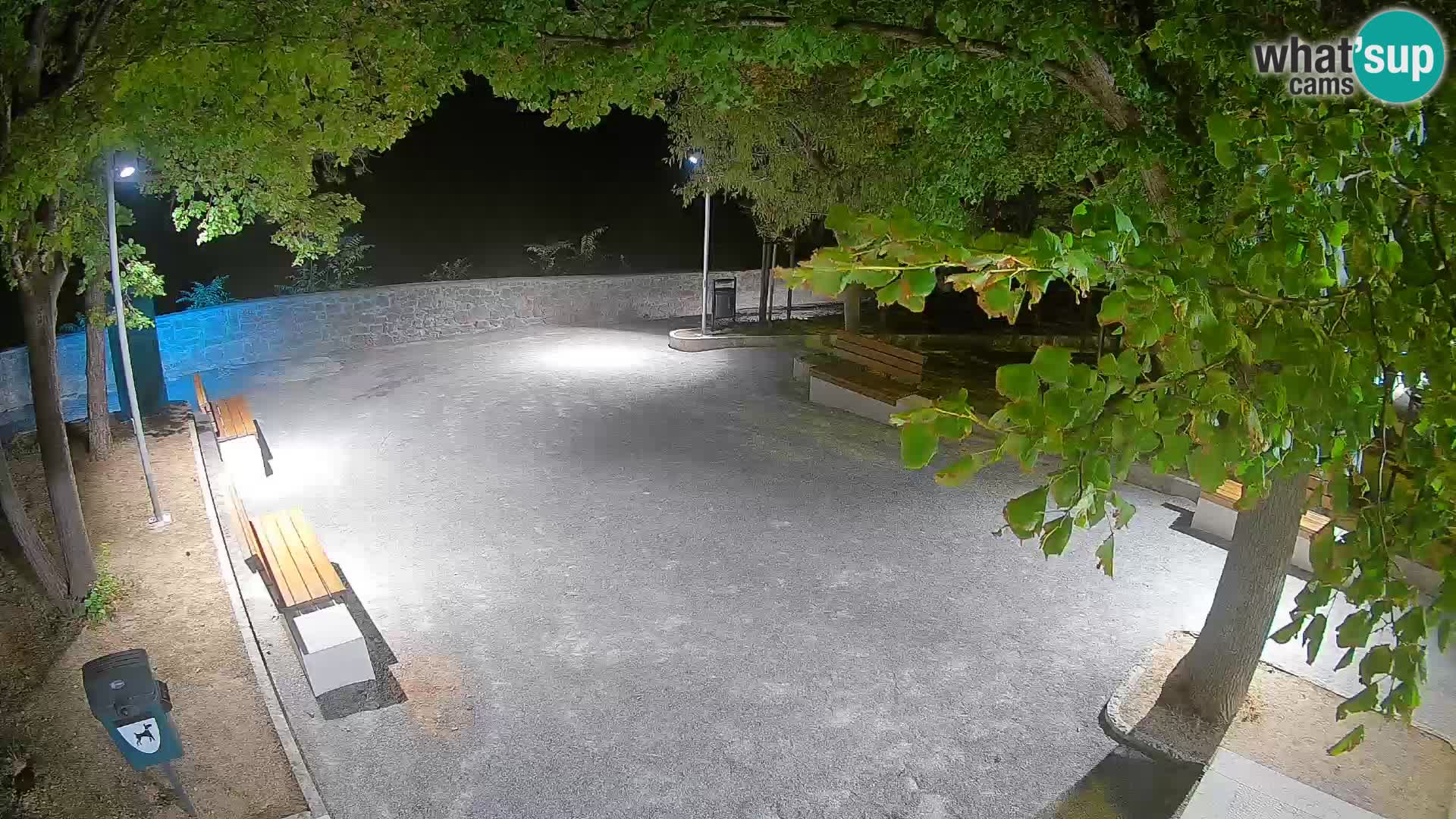 Kamera uživo Senj – Park književnika i Velebitski kanal
