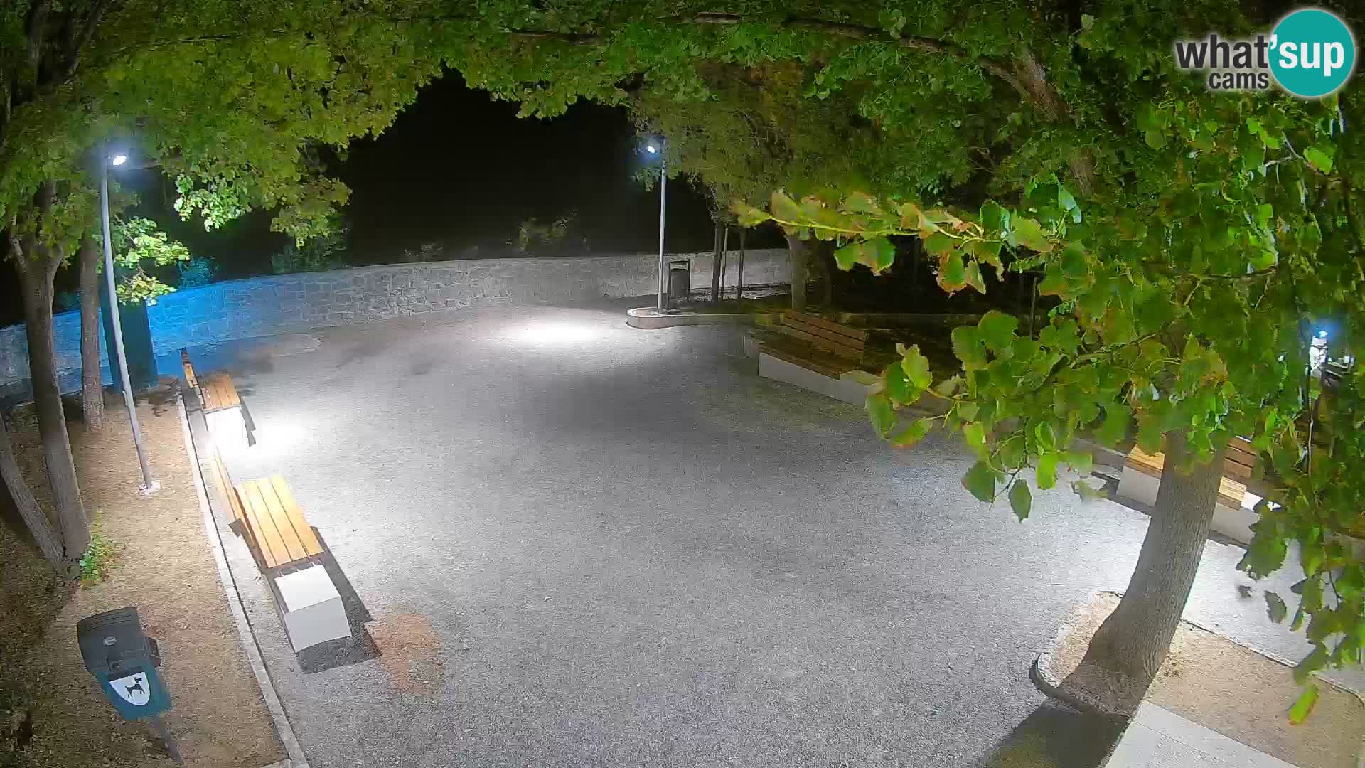 Webcam Senj en direct – Parc des Écrivains et canal du Velebit