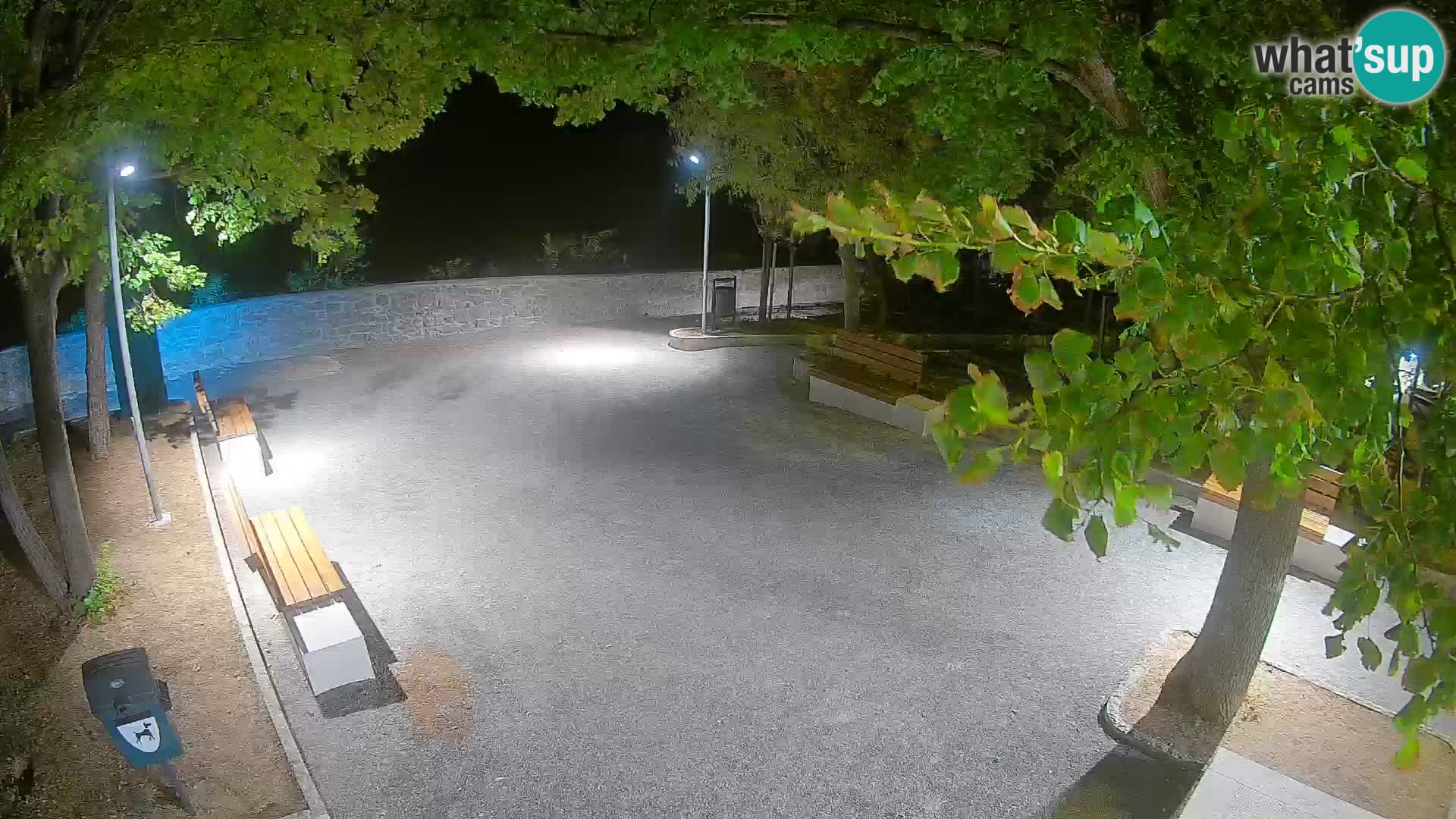 Webcam Senj en direct – Parc des Écrivains et canal du Velebit