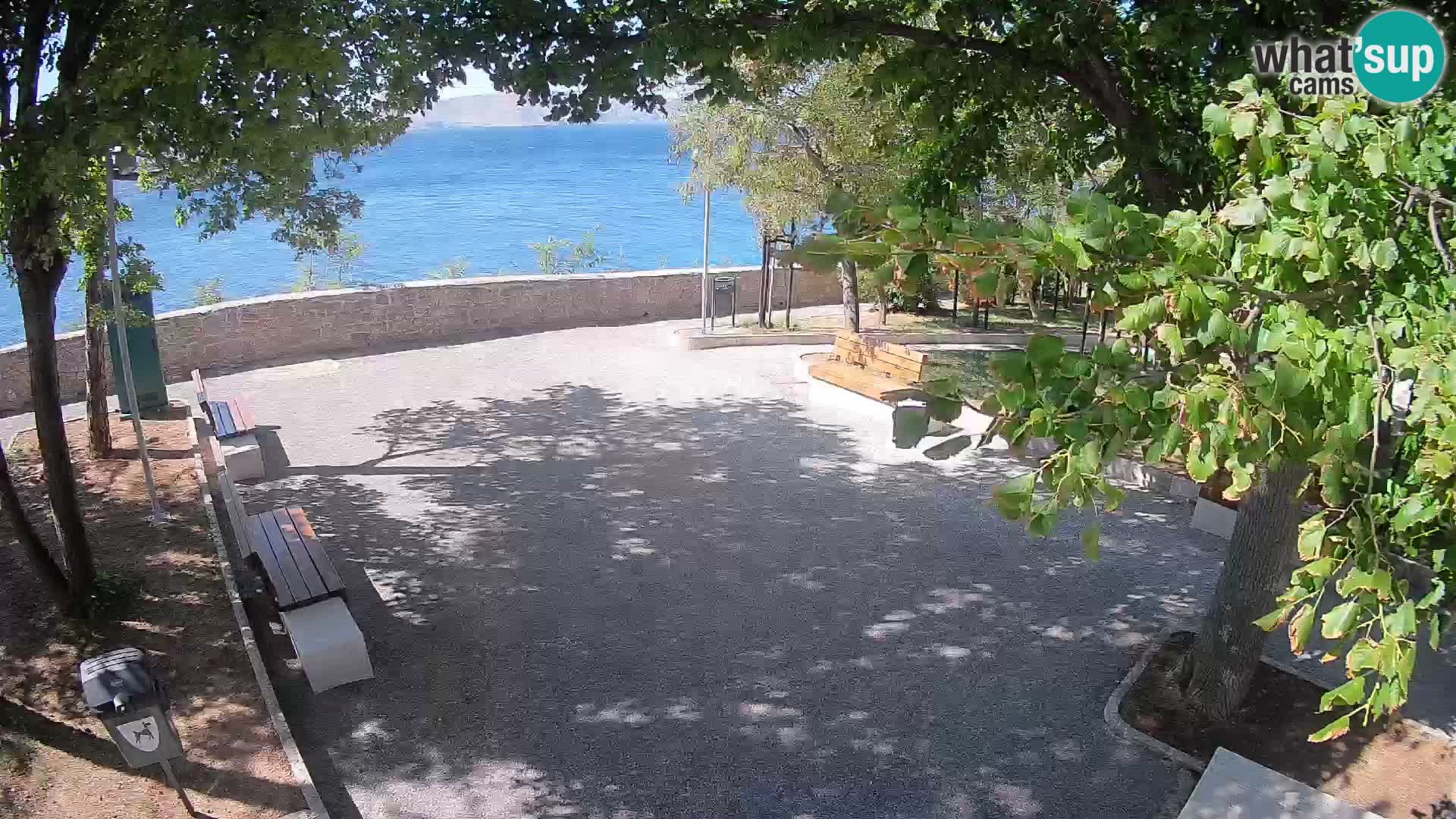 Webcam Senj en direct – Parc des Écrivains et canal du Velebit