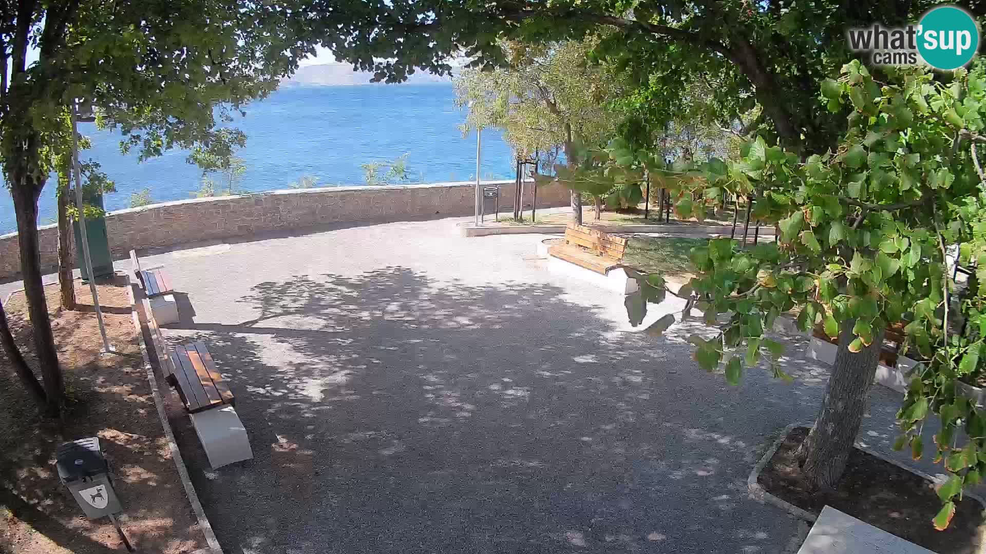 Webcam Senj en direct – Parc des Écrivains et canal du Velebit