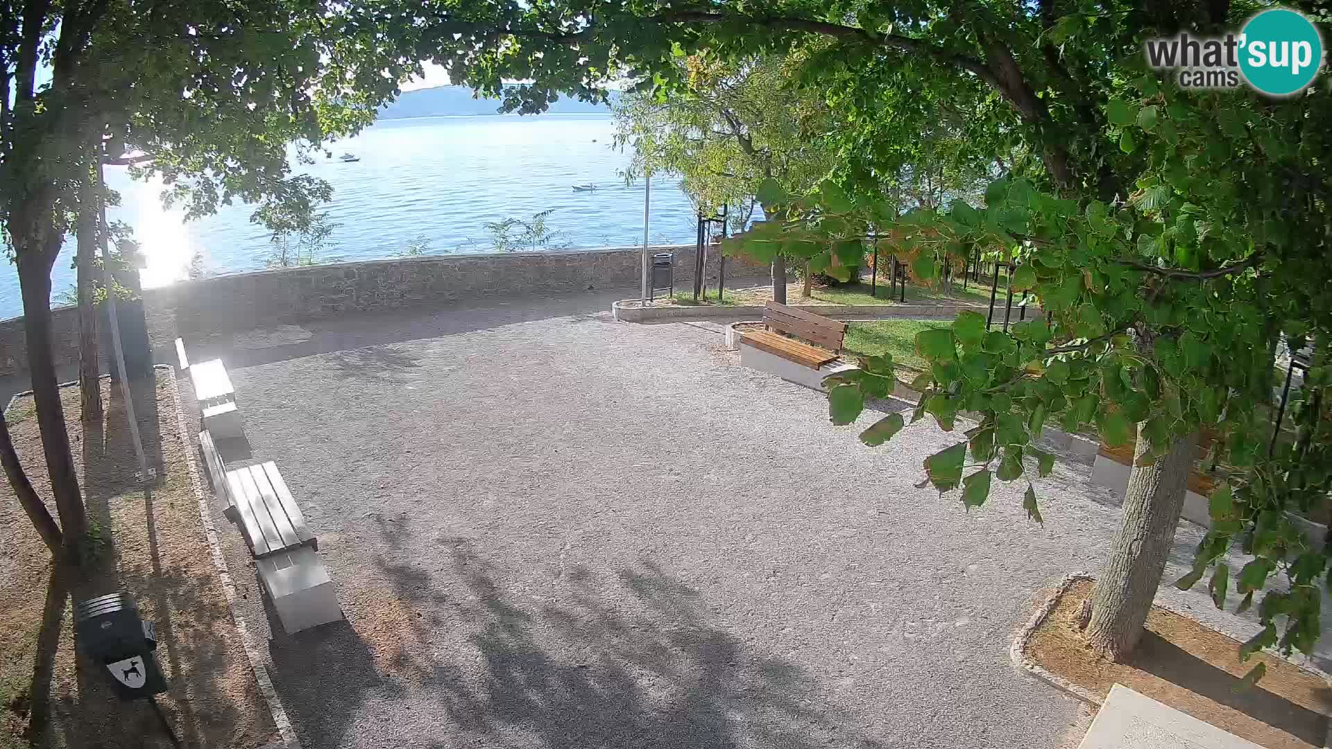 Spletna kamera Senj v živo – Park pisateljev in Velebitski kanal