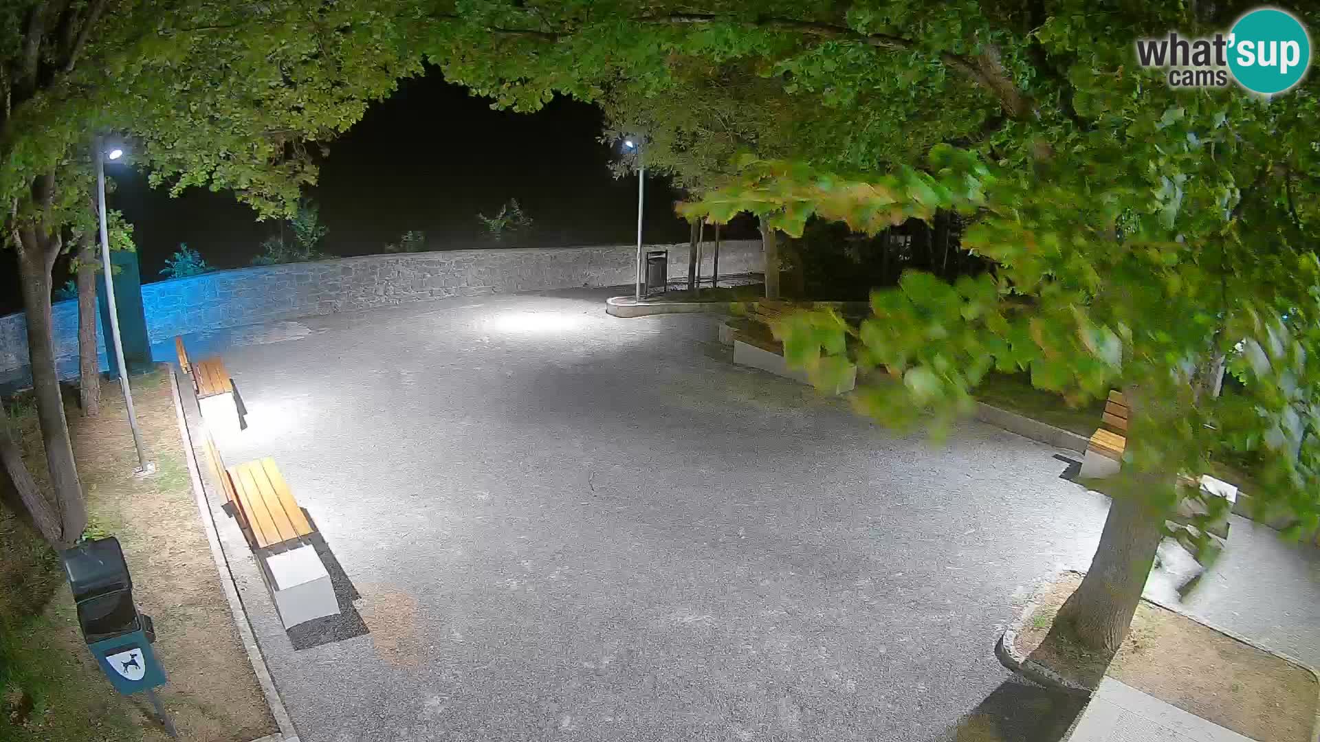 Kamera uživo Senj – Park književnika i Velebitski kanal
