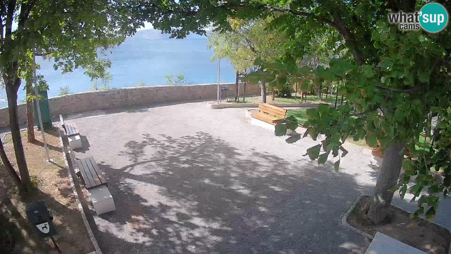 Webcam Senj en direct – Parc des Écrivains et canal du Velebit