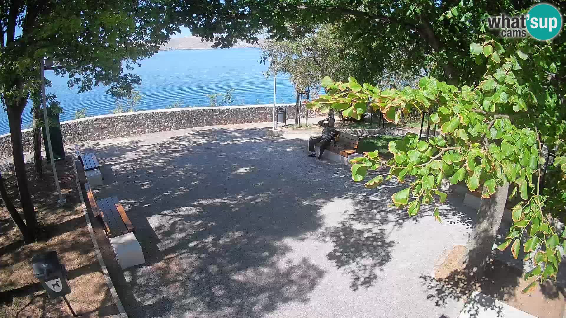 Webcam Senj en direct – Parc des Écrivains et canal du Velebit