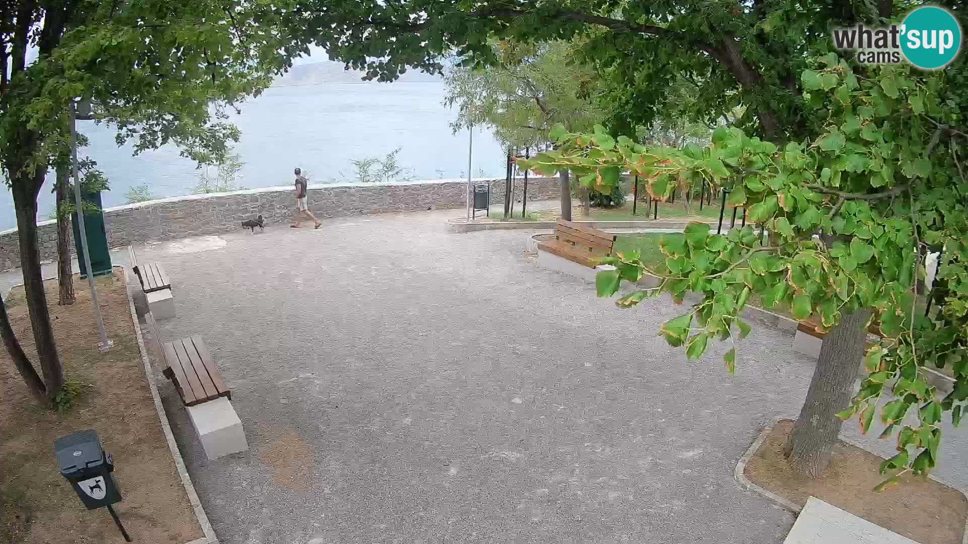 Kamera uživo Senj – Park književnika i Velebitski kanal