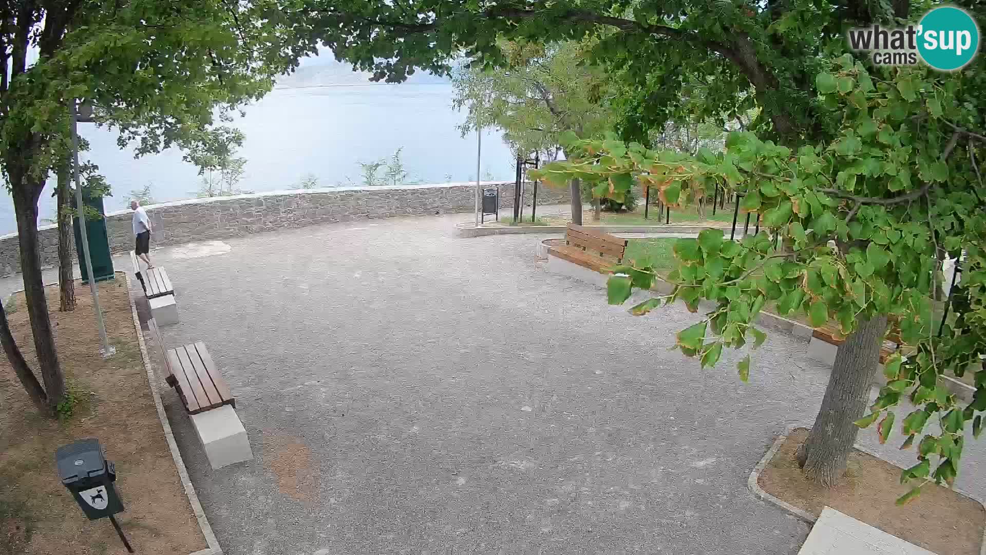 Webcam Senj en direct – Parc des Écrivains et canal du Velebit