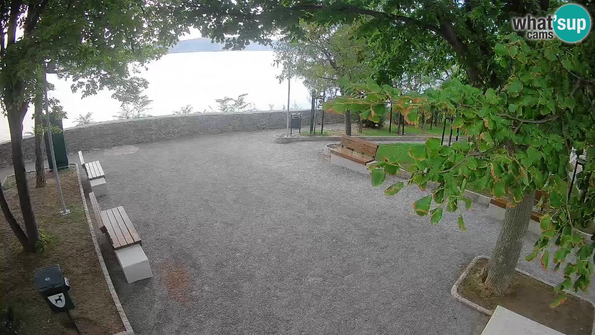 Webcam Senj en direct – Parc des Écrivains et canal du Velebit