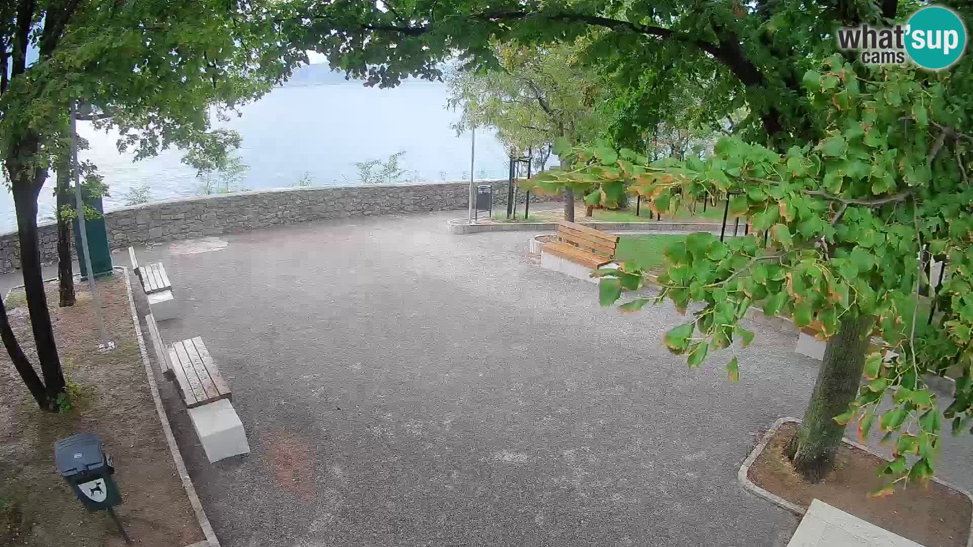 Webcam Senj en direct – Parc des Écrivains et canal du Velebit