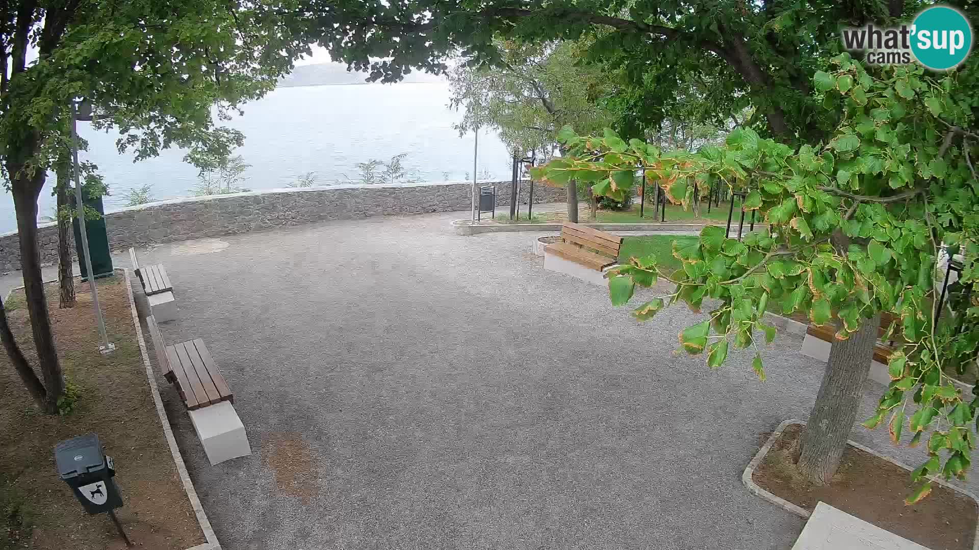 Webcam Senj en direct – Parc des Écrivains et canal du Velebit
