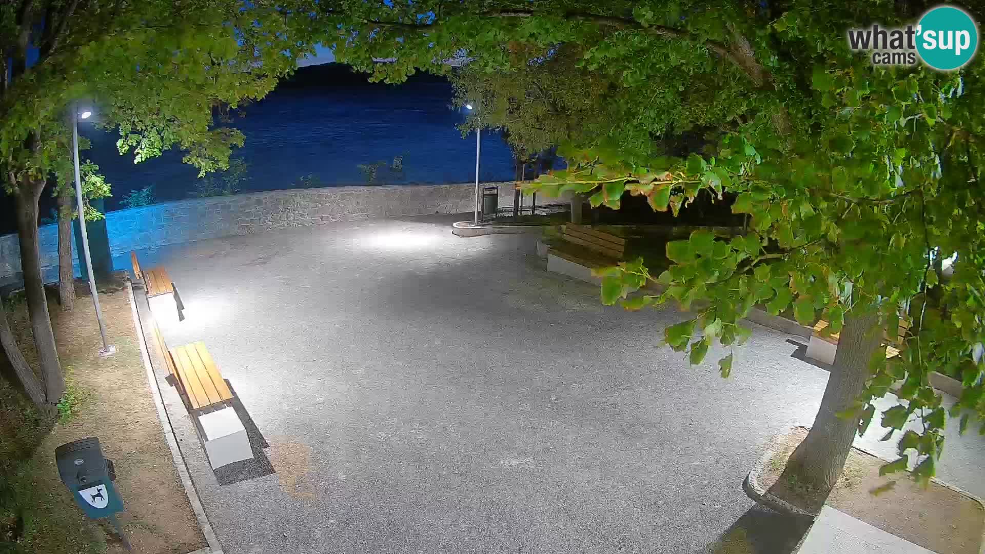 Webcam Senj en direct – Parc des Écrivains et canal du Velebit