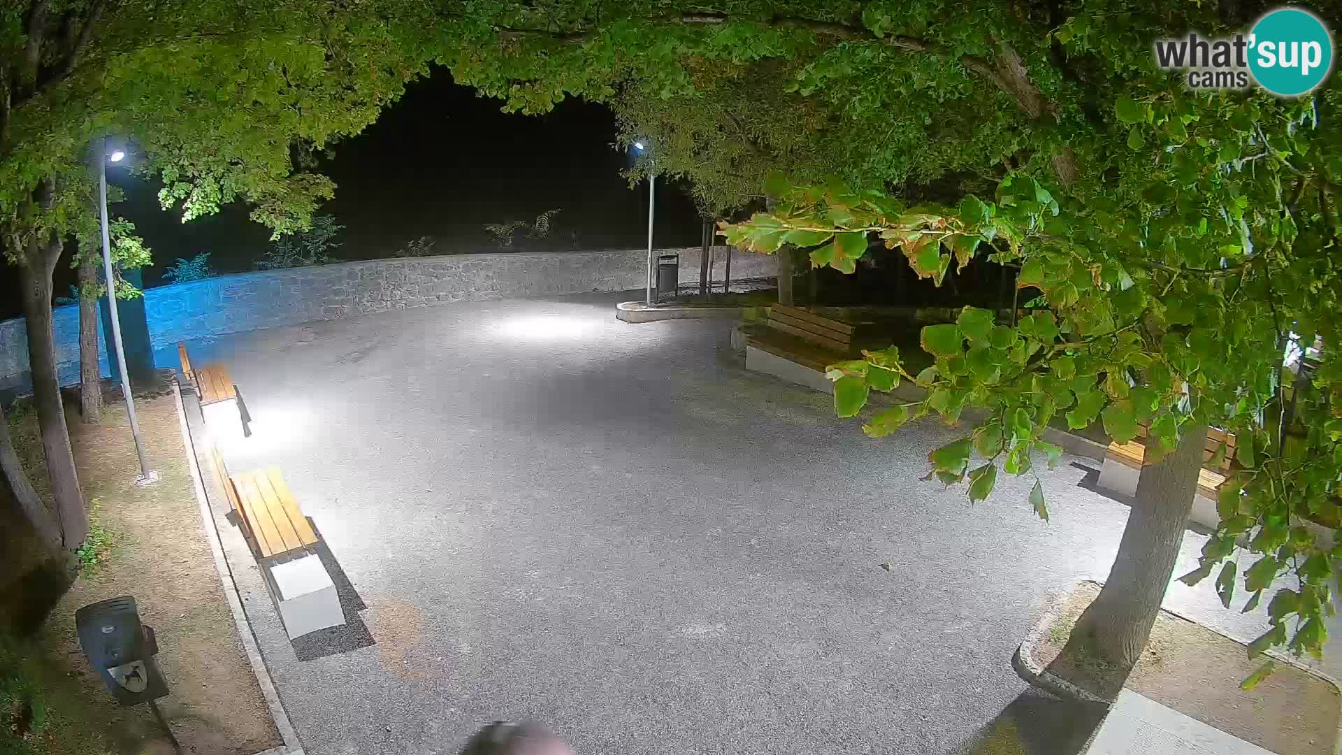 Kamera uživo Senj – Park književnika i Velebitski kanal